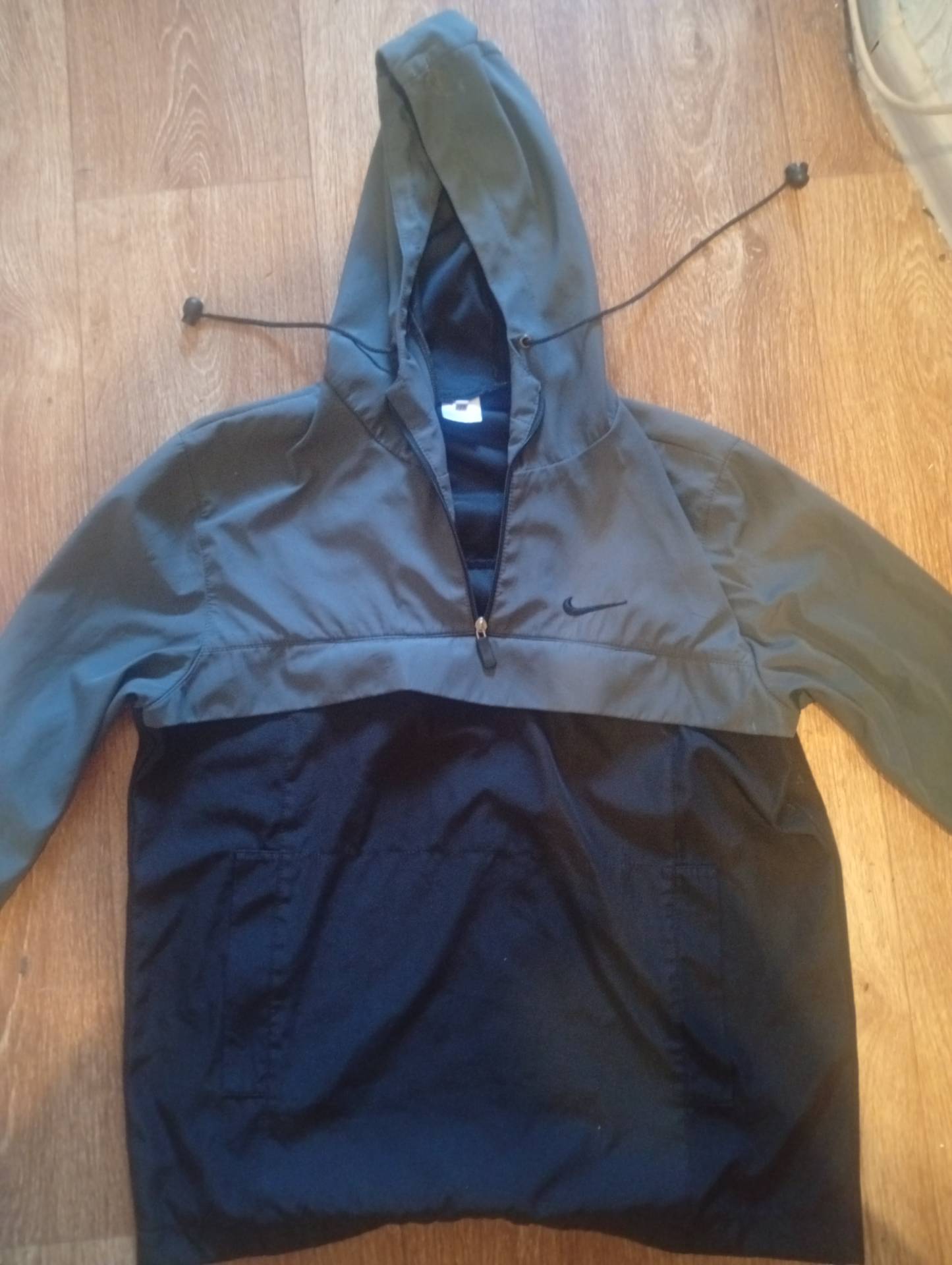 Продам кофту nike touch please